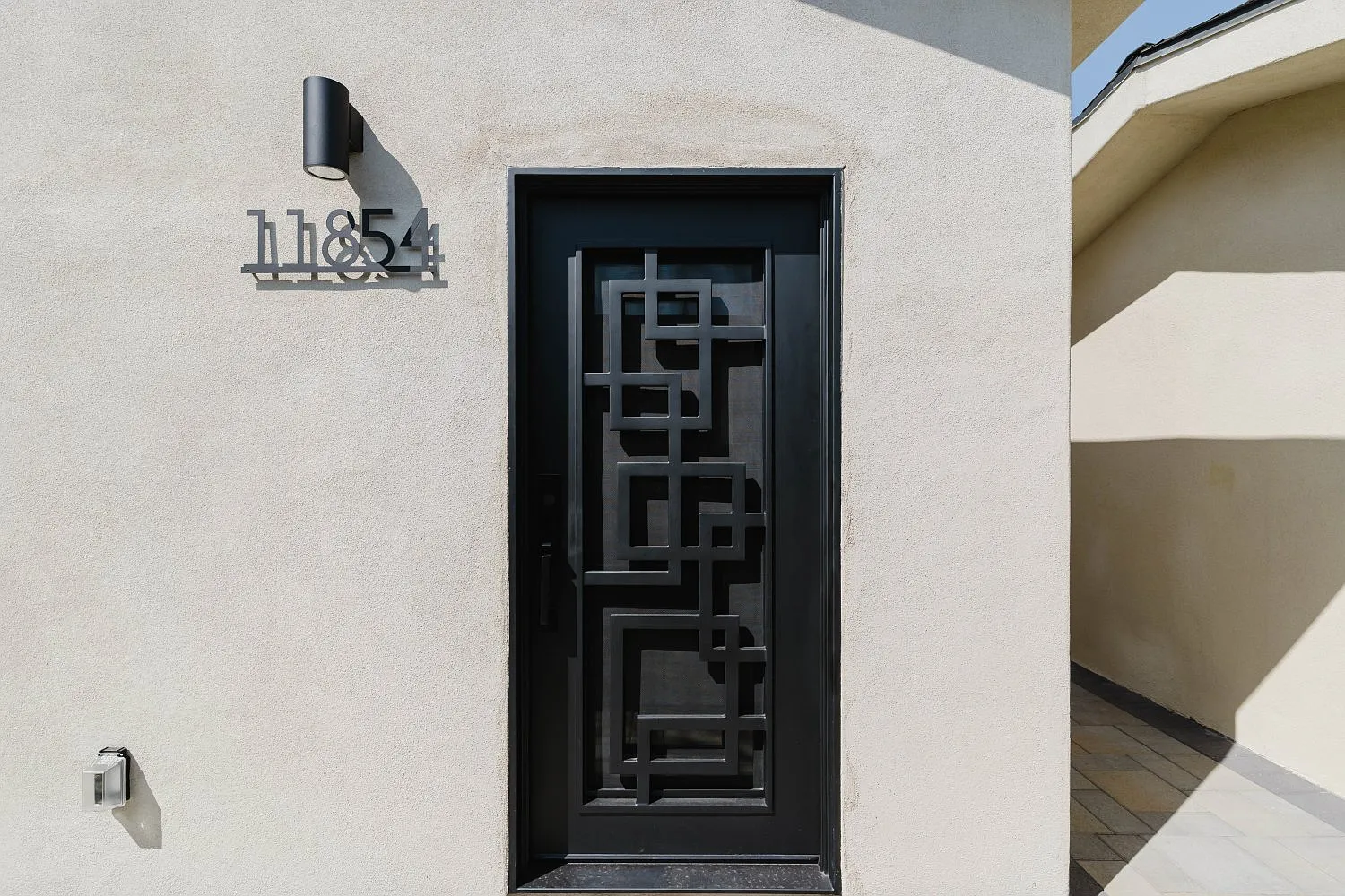 2 bed, 1000 sqft, $3,200 — Photo 2