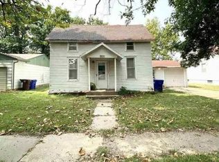 305 S Locust St, Inman, KS 67546