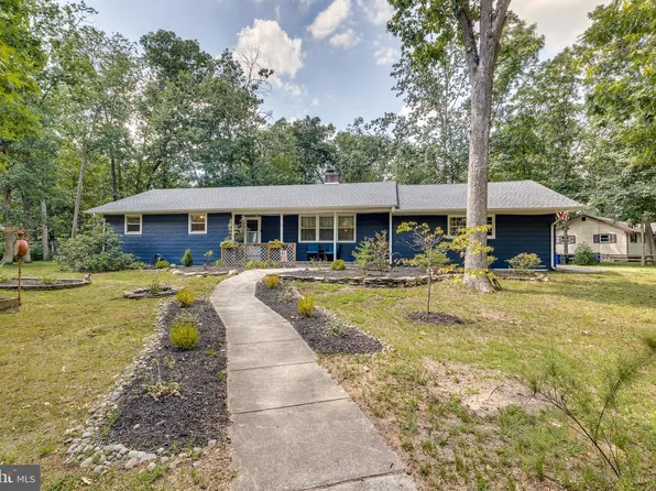 22 Conestoga Ln, Mount Laurel, NJ 08054