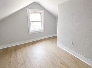9 Winthrop St APT 3, Worcester, MA 01604
