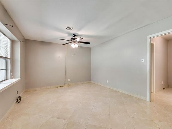 4th image of 1522 Baggett Ln