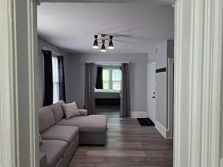 681 York Ave #3 — Photo 4