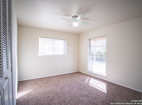 5th image of 4127 Willow Green Dr