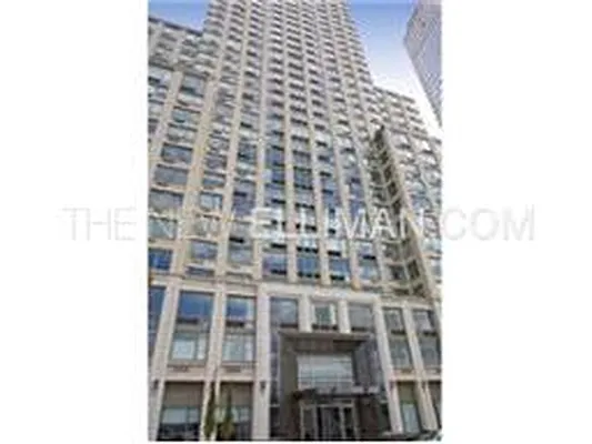 Rented by Douglas Elliman | media 16