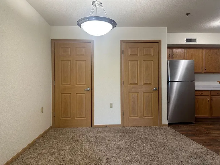 Madison Apartments — Photo 87