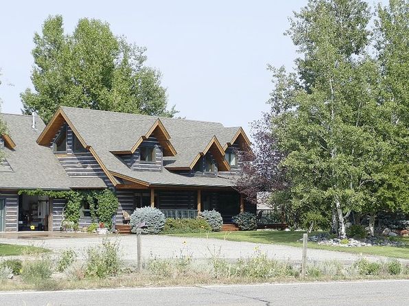 4 Rosemary Ln