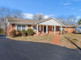 1218 Shawnee Way, Bowling Green, KY 42104
