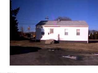 16 Utica Ct, Groton, CT 06340