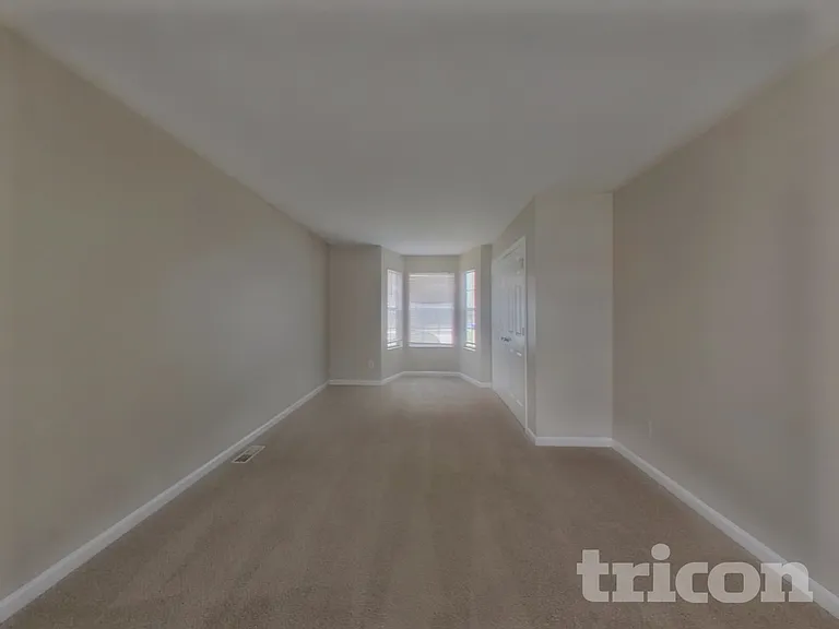 3912 Laurel Bend Dr — Photo 7