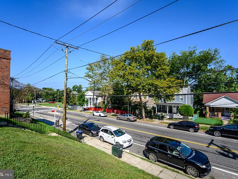 5053 Sheriff Rd NE — Photo 23