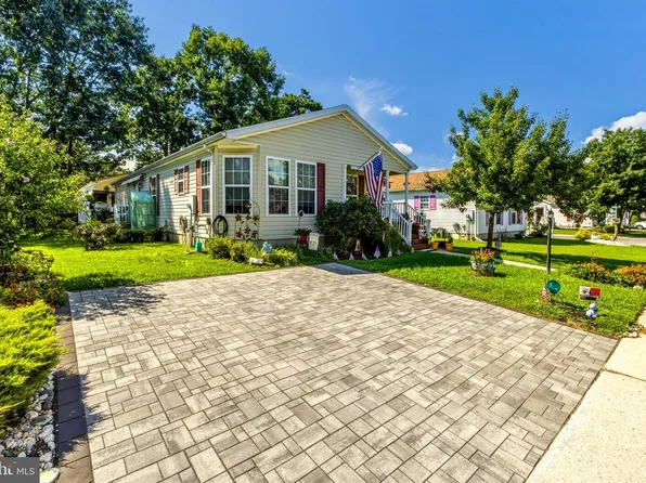 53 Redwood Dr, Mays Landing, NJ 08330