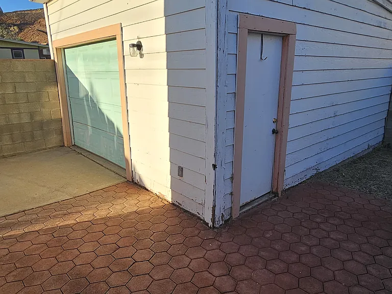 Garage!