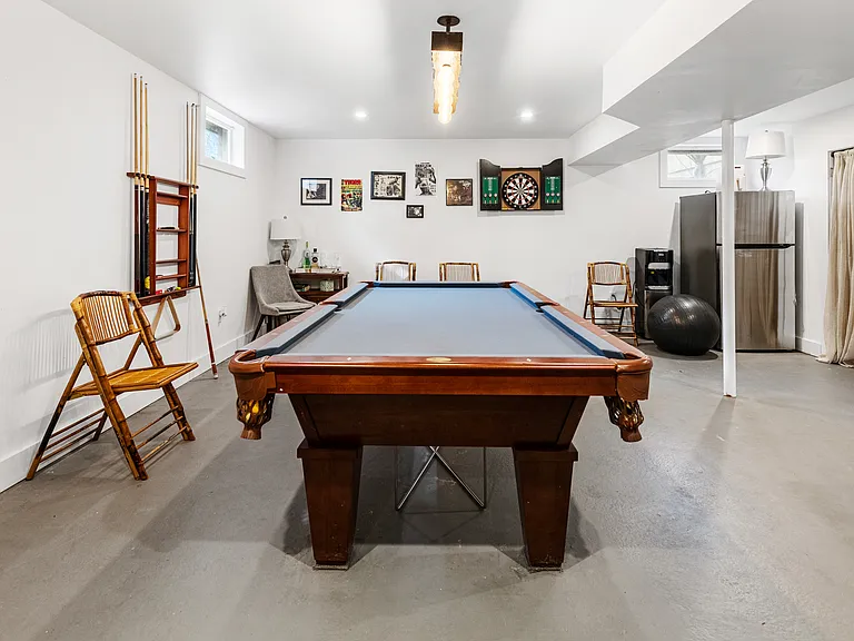 15 Amagansett Dr E — Photo 17