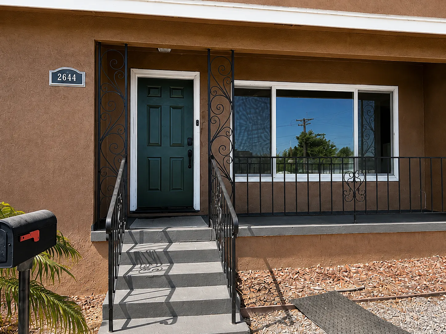 5 bed, 2008 sqft, $4,750 — Photo 4