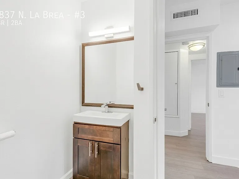 1837 N La Brea Ave #3 — Photo 9