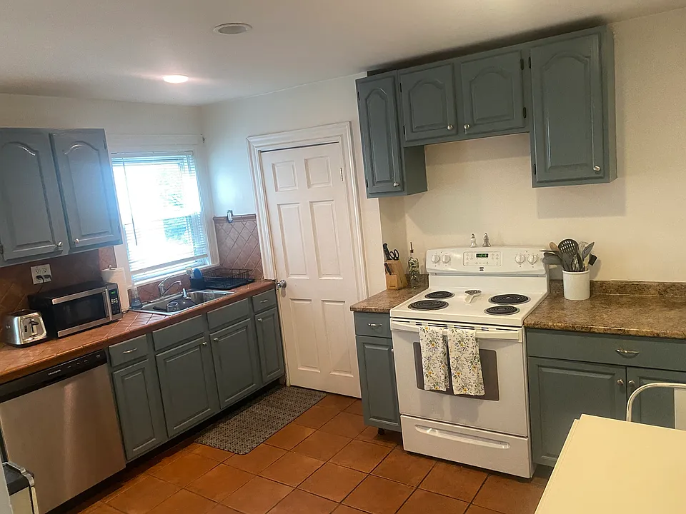 177 Boston Ave #1