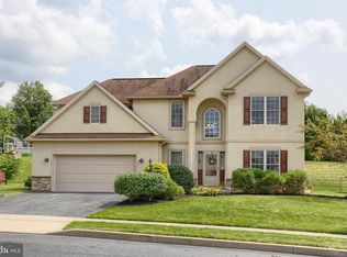 1425 Inverness Dr, Mechanicsburg, PA 17050