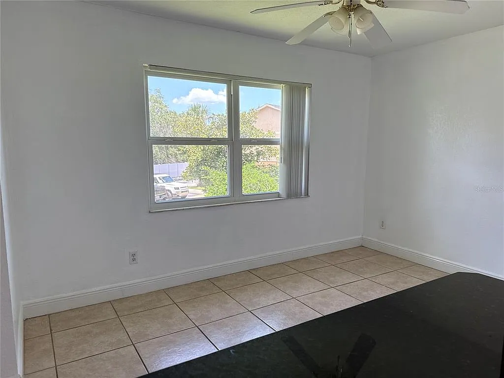 2 bed, 2.0 bath, 905 sqft, $1,600 — Photo 4
