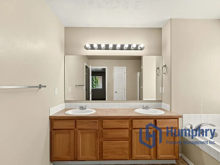 3527 E Hand Cart Ln — Photo 29