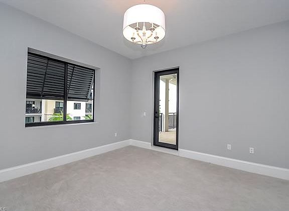 5th image of 1030 3rd Ave S Unit 418