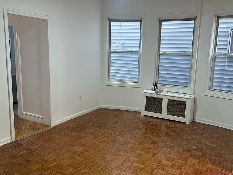 795-797 Summer Ave #1R — Photo 5