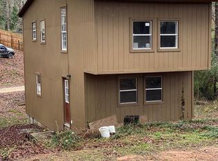 310 Forest Hill Rd, Deatsville, AL 36022