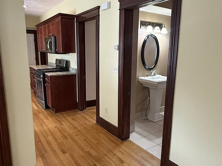 32 Woodbine St #1 — Photo 18