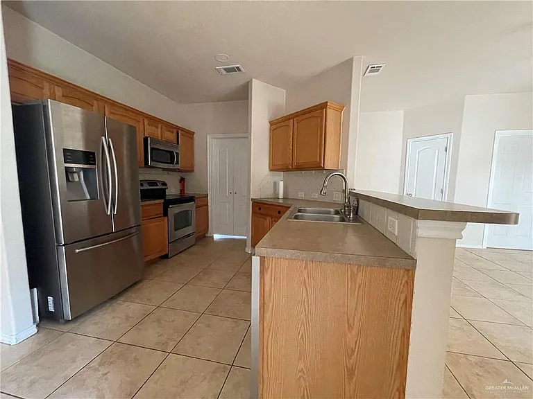 2515 Dove Ave — Photo 8