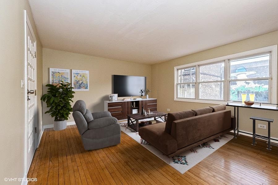 1st image of 6022 N Winthrop Ave