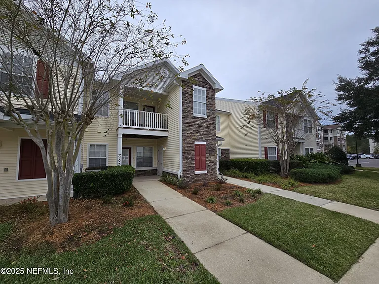575 Oakleaf Plantation Pkwy #903 — Photo 2