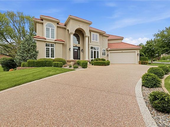 4th image of 3500 S Saddle Ridge Dr