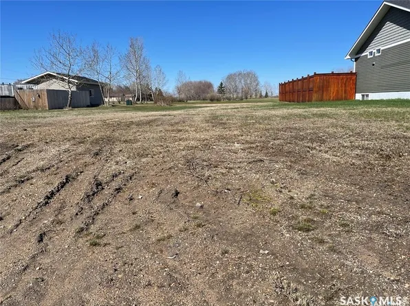 133 Cameron Crescent, Watson, SK S0K 4V0