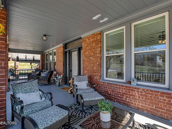 5th image of 701 Gresham Rd