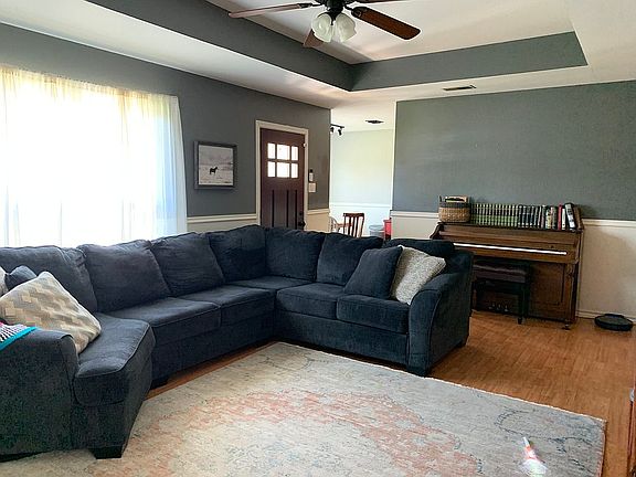 5th image of 205 La Grange Dr