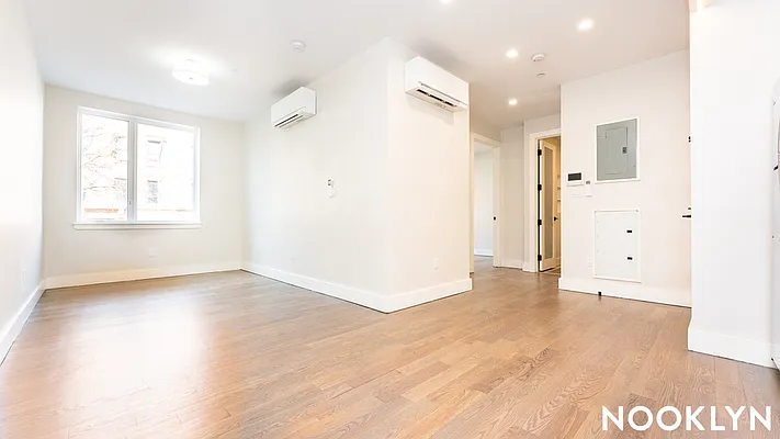 Rented by Nooklyn NYC LLC | media 19