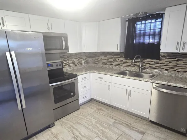 401 W 6th St, Gillette, WY 82716