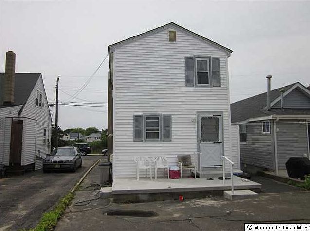 2nd image of 46 N 2nd Avenue