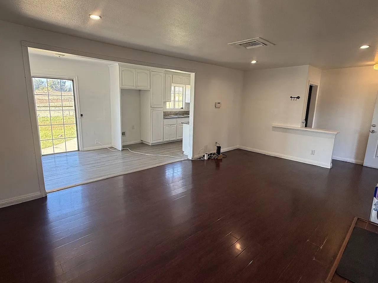 3138 Casa Loma Dr — Photo 3