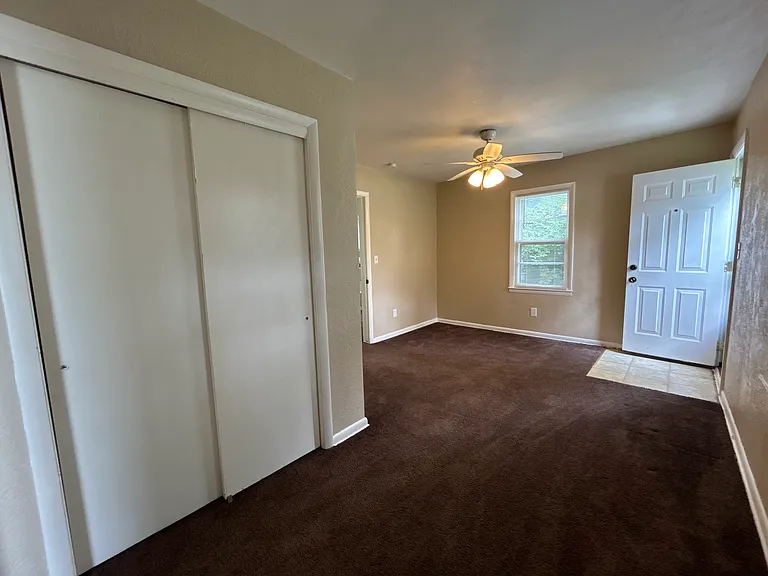 109 & 111 Baldwin St #109 — Photo 8