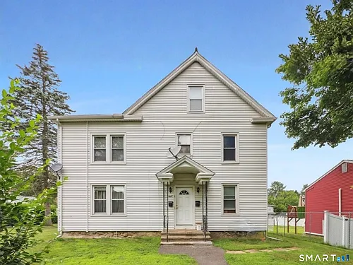 8 Garden St Photo 1