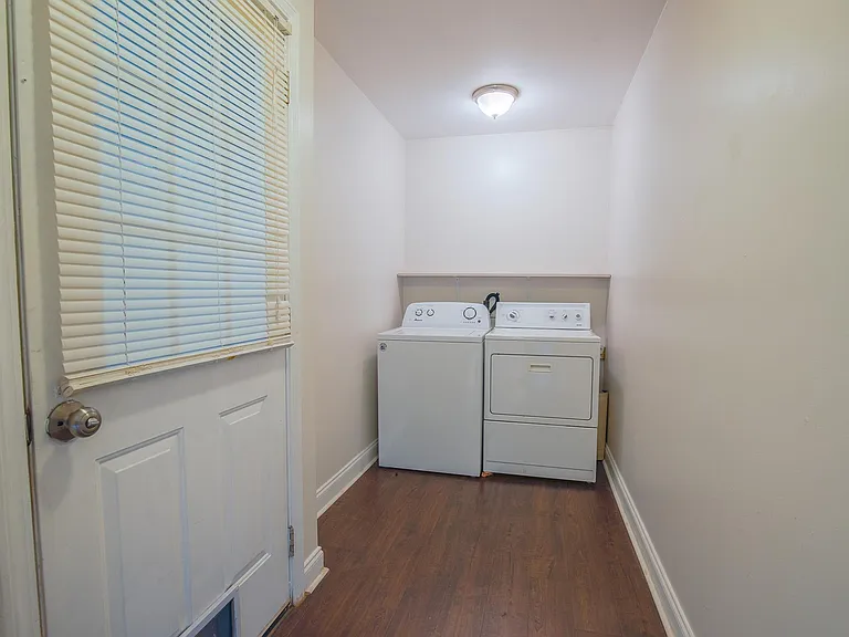 82 Pleasantdale Cir — Photo 8