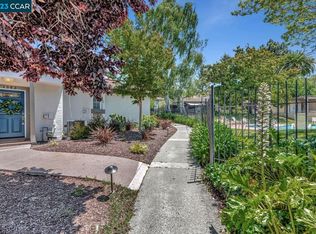 1382 Camino Peral, Moraga, CA 94556