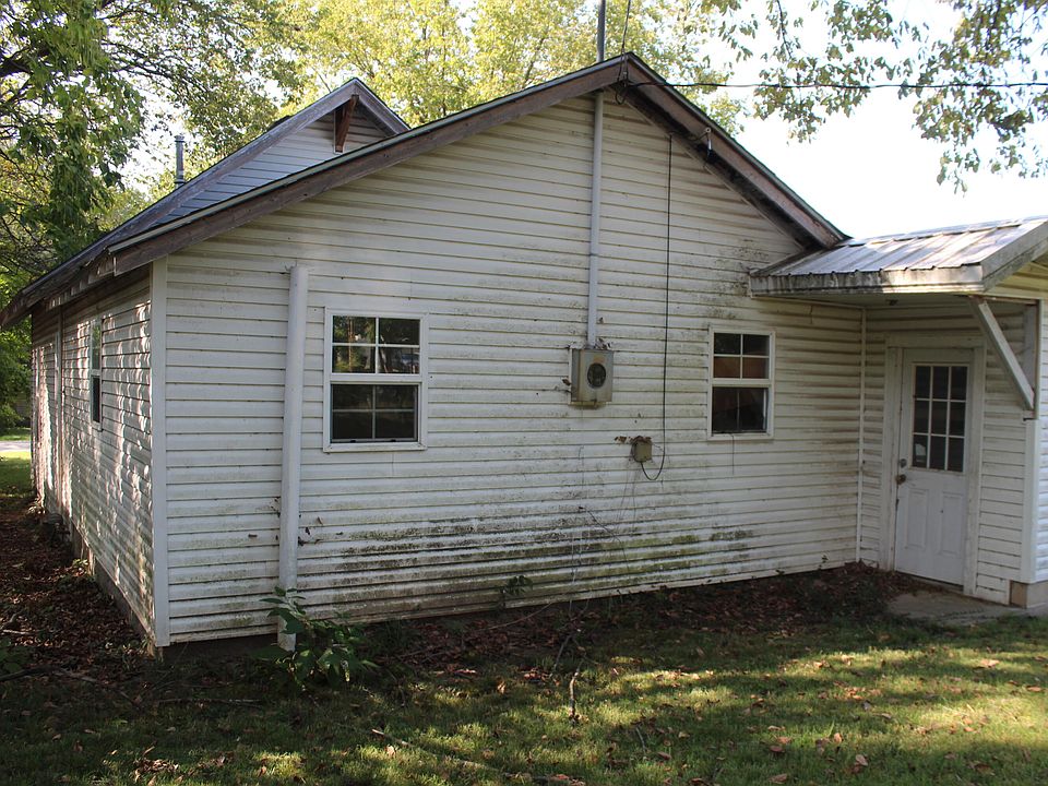 2nd image of 19 E Tyndal Street
