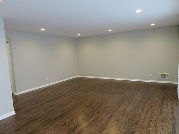 5th image of 1950 Cherry Ln APT 217