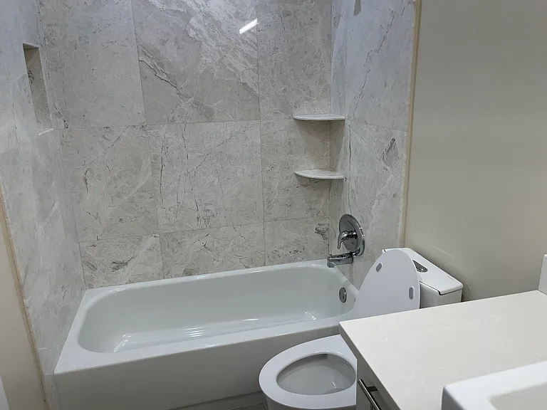 29 Bethesda Park Cir #G29 — Photo 8