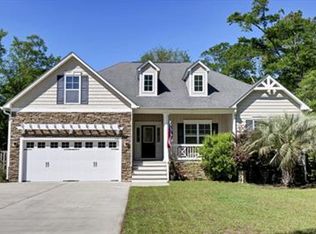 110 Shell Ct, Sneads Ferry, NC 28460