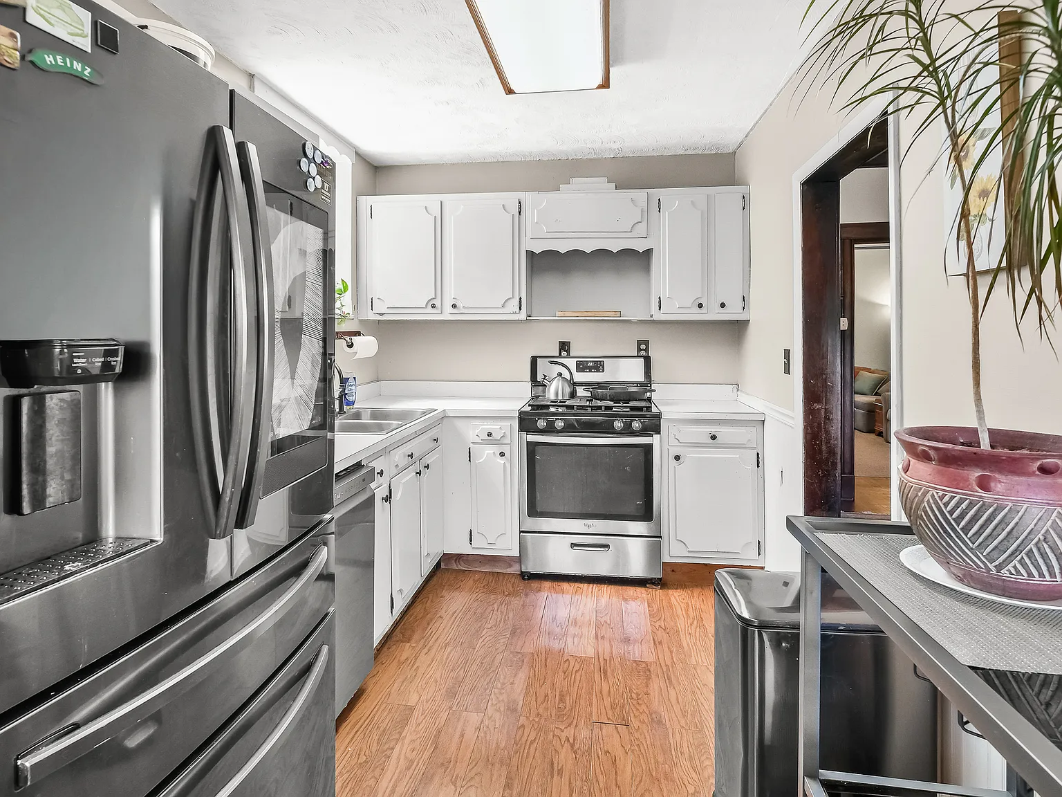 3 bed, 1862 sqft, $1,900 — Photo 3