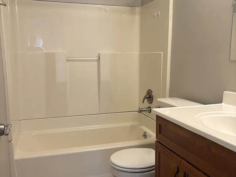 766 Ruprecht Ave — Photo 7