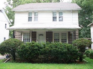 910 Searles Rd, Toledo, OH 43607