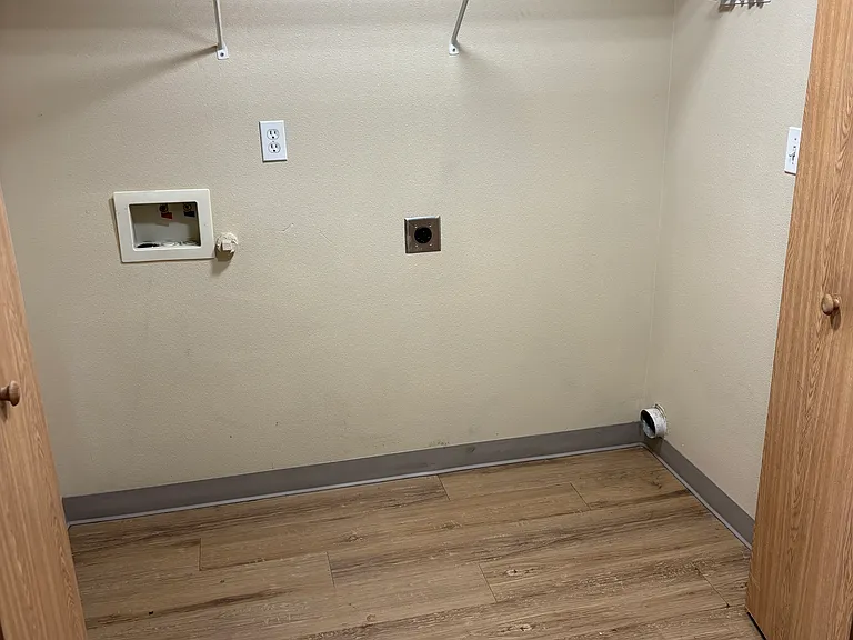Las Briasas Apartments — Photo 14